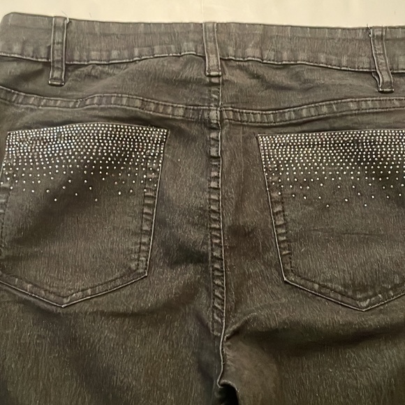 Cache black jeggings jeans, size 6. Zipped ankles, , rhinestones back pockets. - Picture 8 of 16